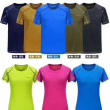 西寧城東一格男裝店 引領(lǐng)時(shí)尚潮流，打造品質(zhì)男裝新體驗(yàn)